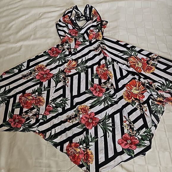 Milk & Honey Women's Tropical Floral Pattern Asymmetric Hem Maxi Dress Small Red - Picture 7 of 16